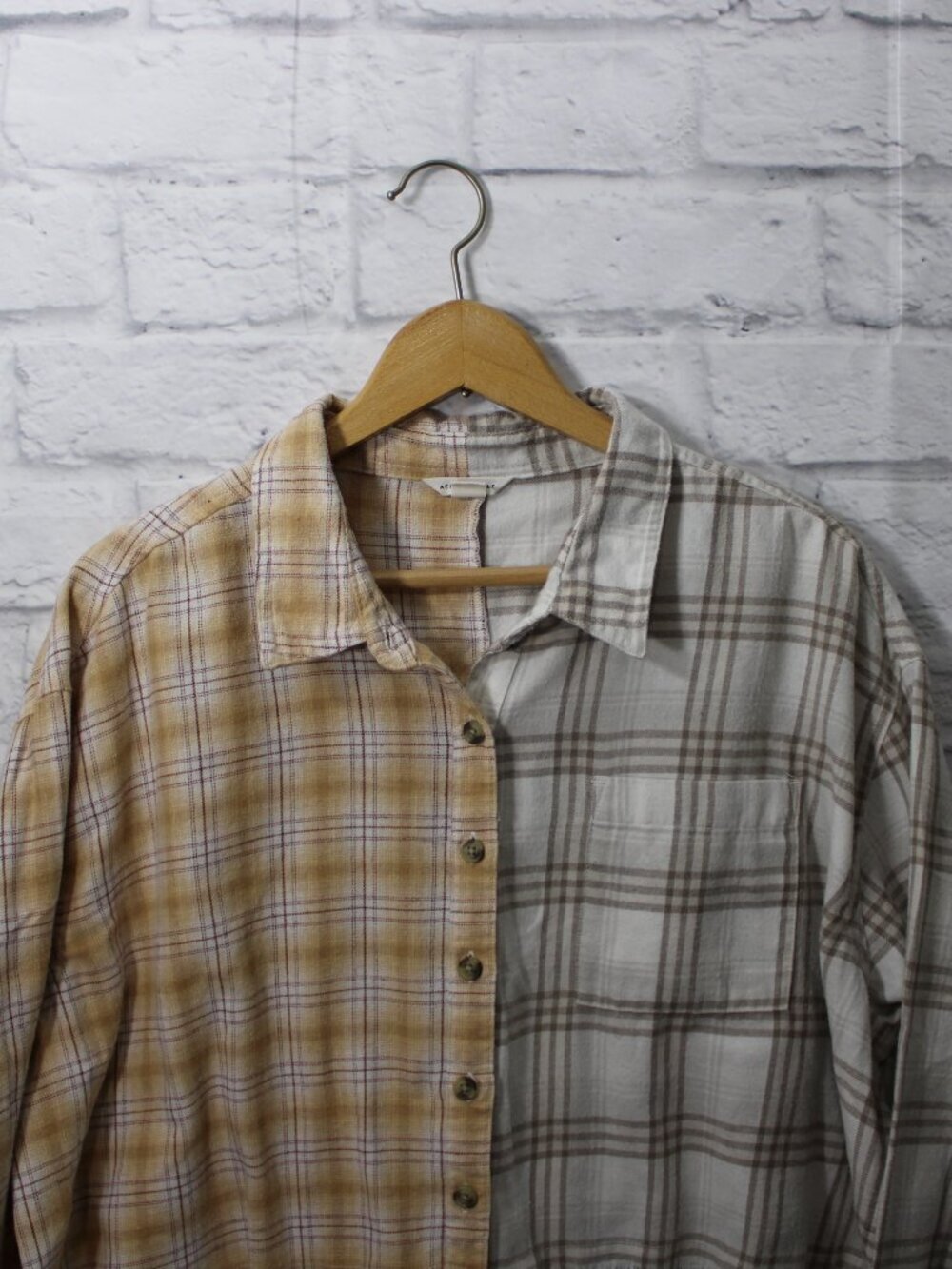 Aeropostale Large Colorblock Plaid Cropped Raw Hem Longsleeve Button Front Shirt - Picture 3 of 8